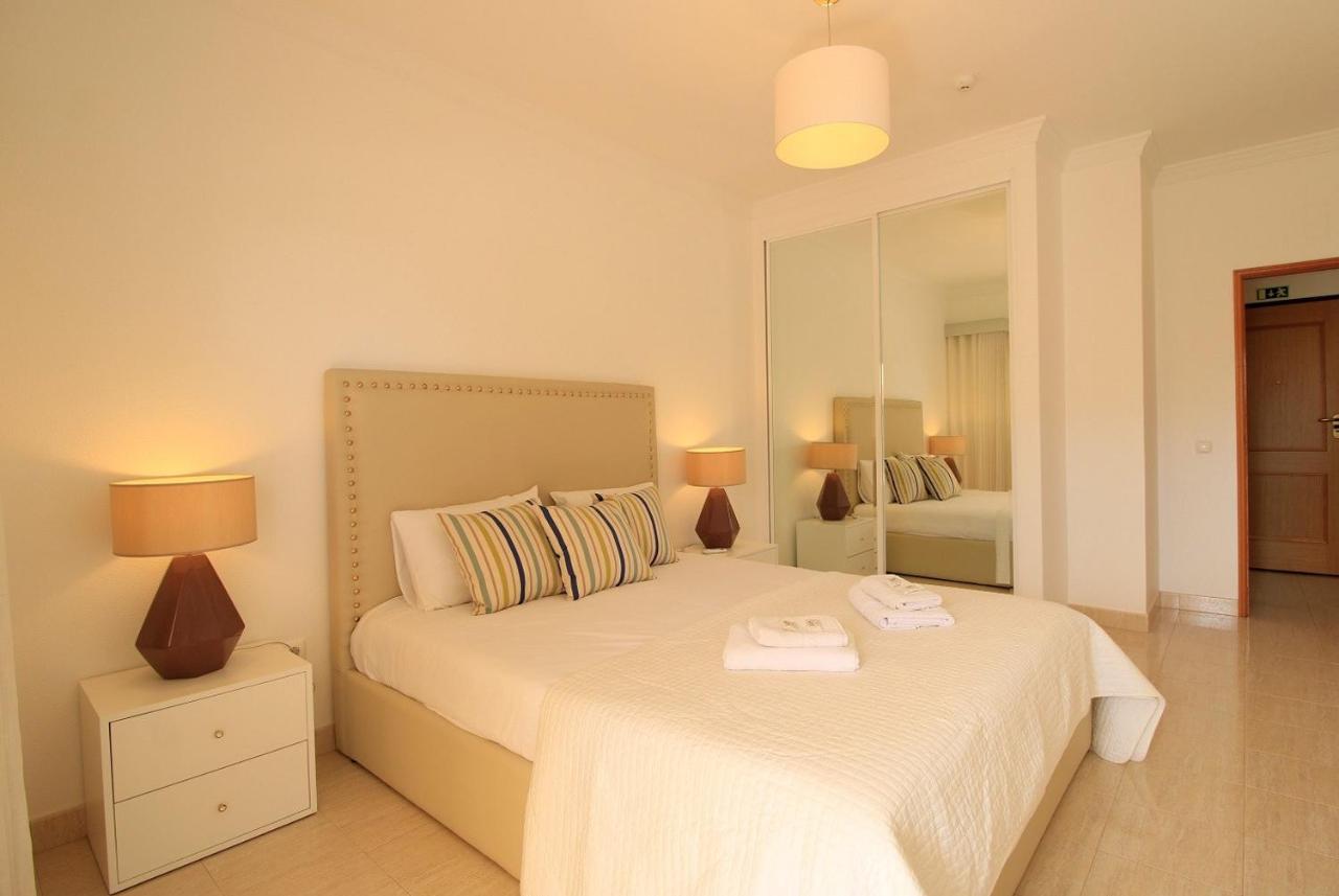 Armacao De Pera Brightness With Pool By Homing Leilighet Eksteriør bilde